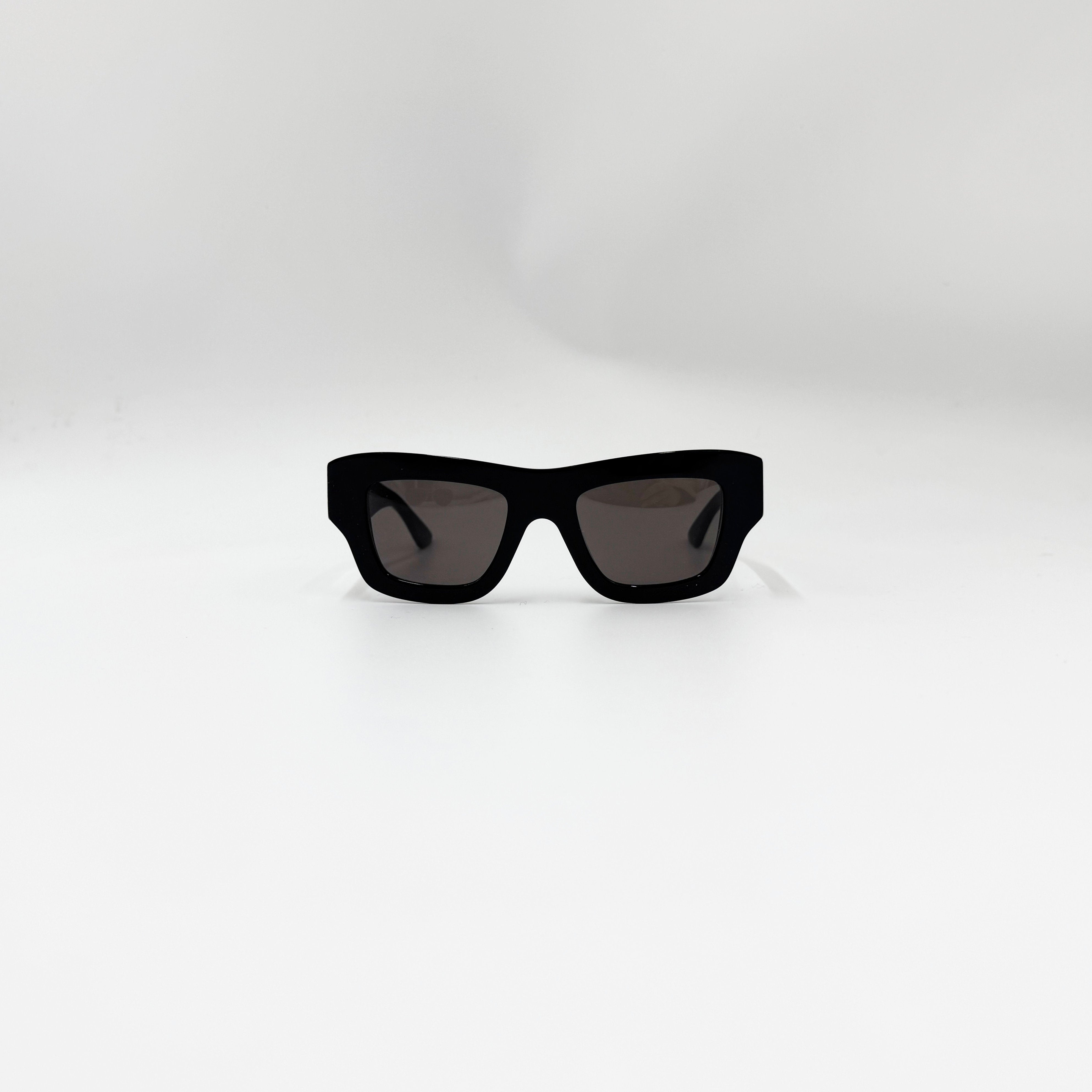 Bottega Veneta BV1357S sort