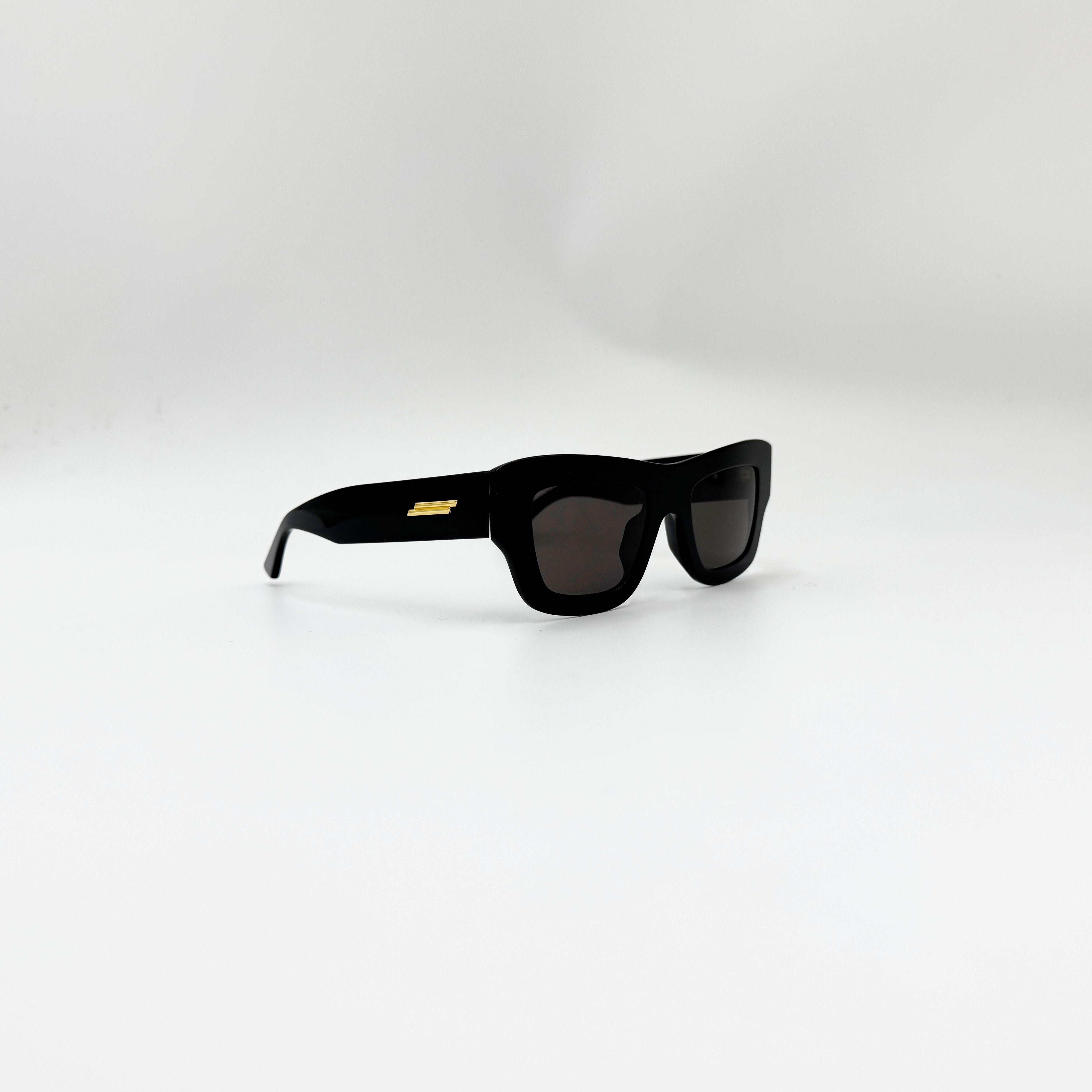 Bottega Veneta BV1357S sort
