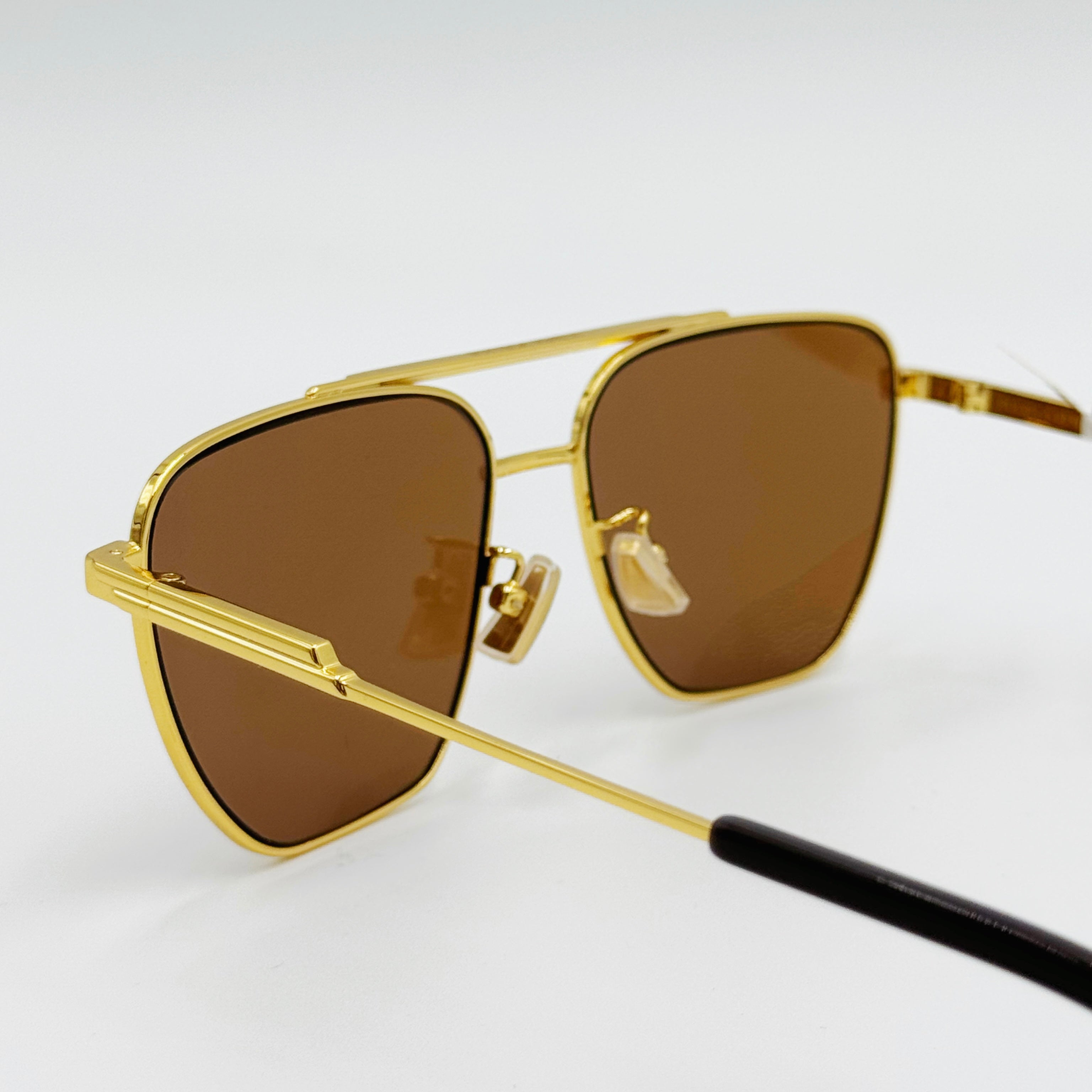 Bottega Veneta BV1236S Guld