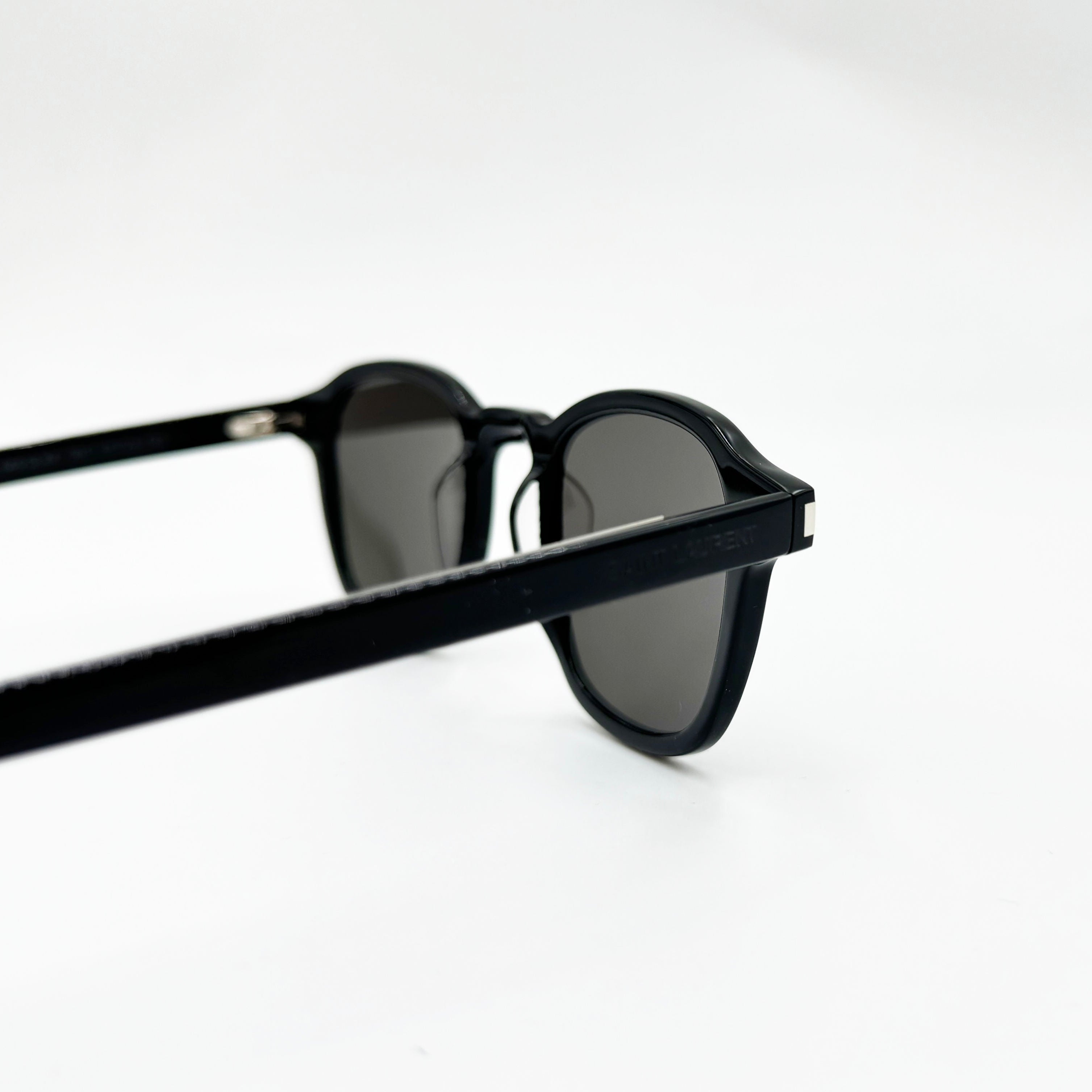Saint Laurent SL549 sort